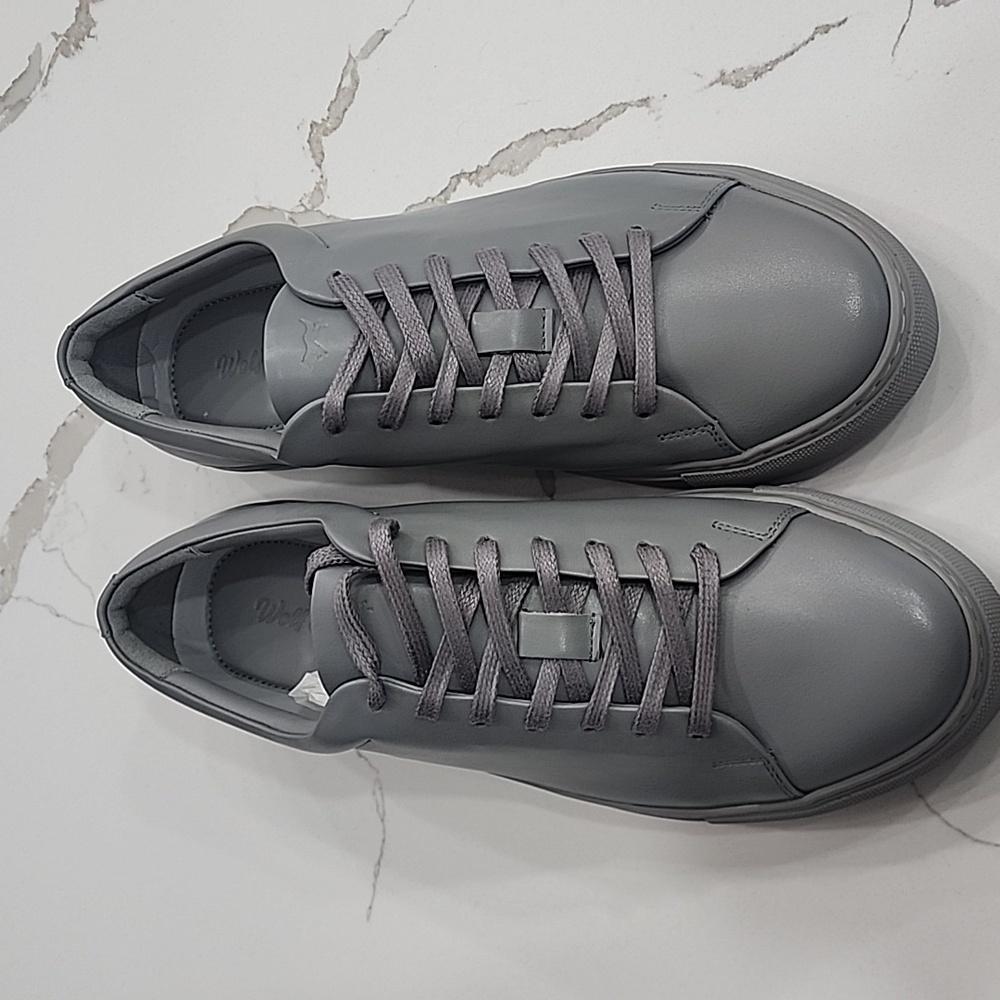 Wolf & Shepherd Glider Sneaker FS Color Smoke Sz 9 New In The Box